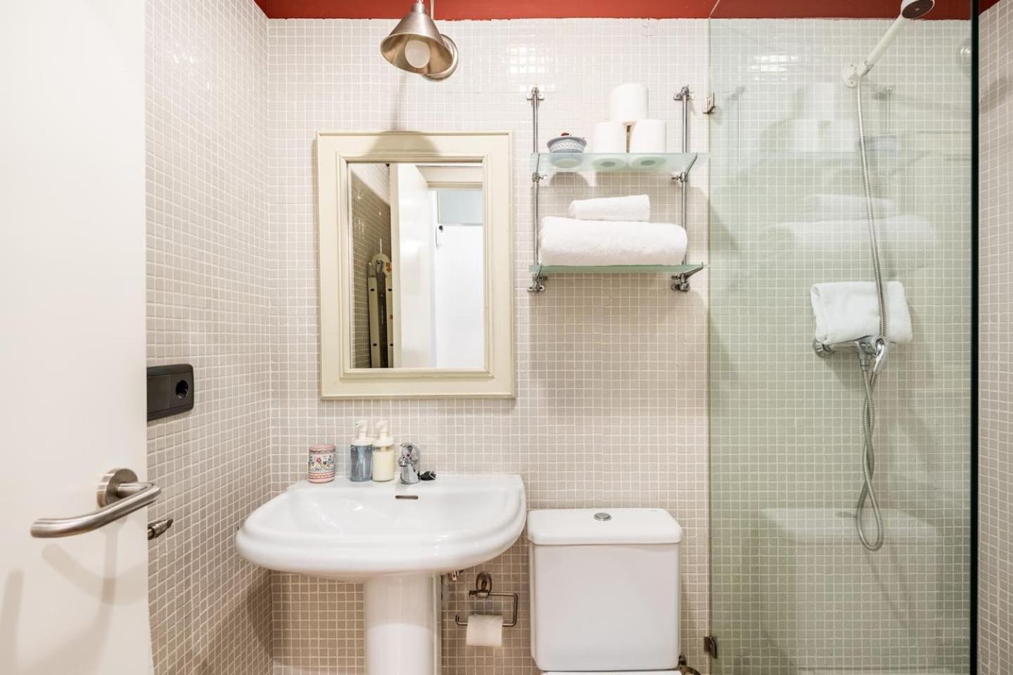 Komodo Sierpes: Bright & Classy Central Apartment 세비야 외부 사진