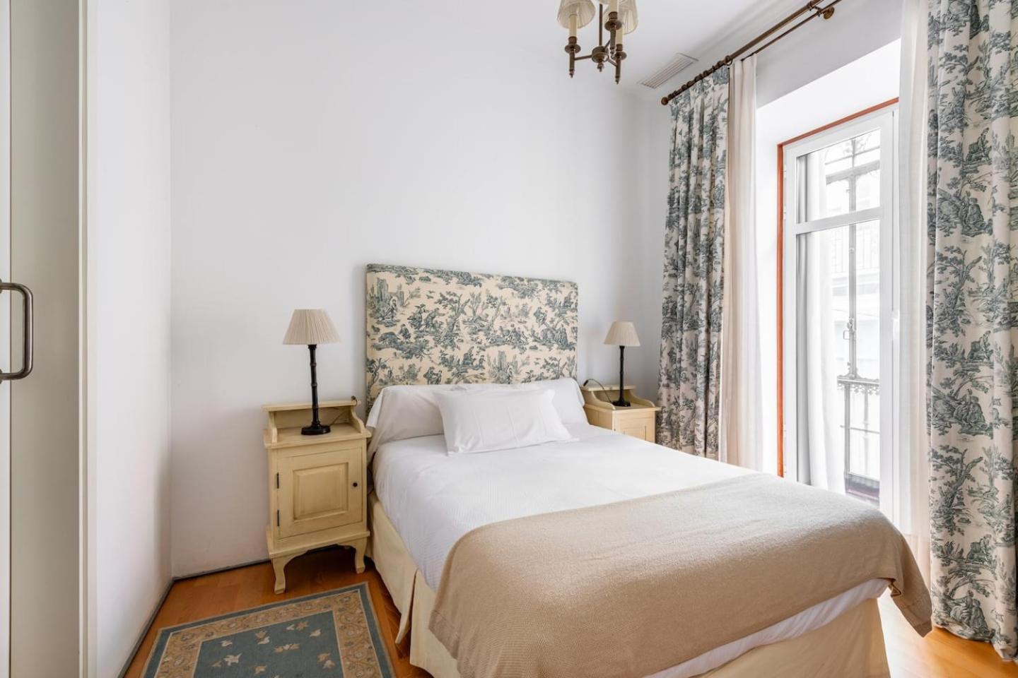 Komodo Sierpes: Bright & Classy Central Apartment 세비야 외부 사진