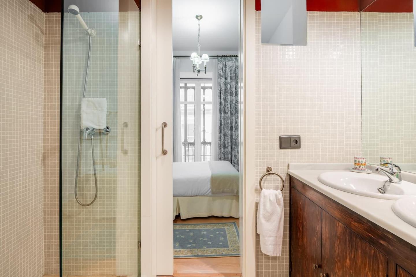 Komodo Sierpes: Bright & Classy Central Apartment 세비야 외부 사진