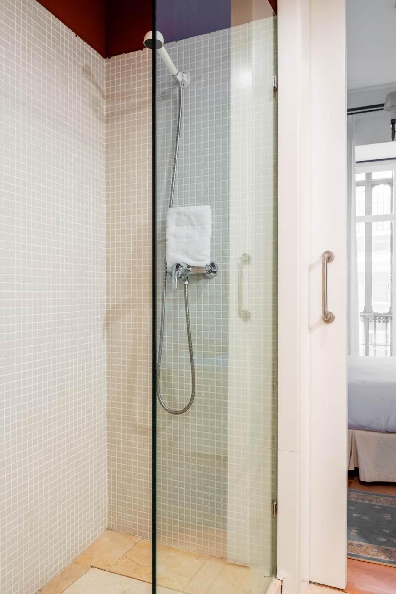 Komodo Sierpes: Bright & Classy Central Apartment 세비야 외부 사진