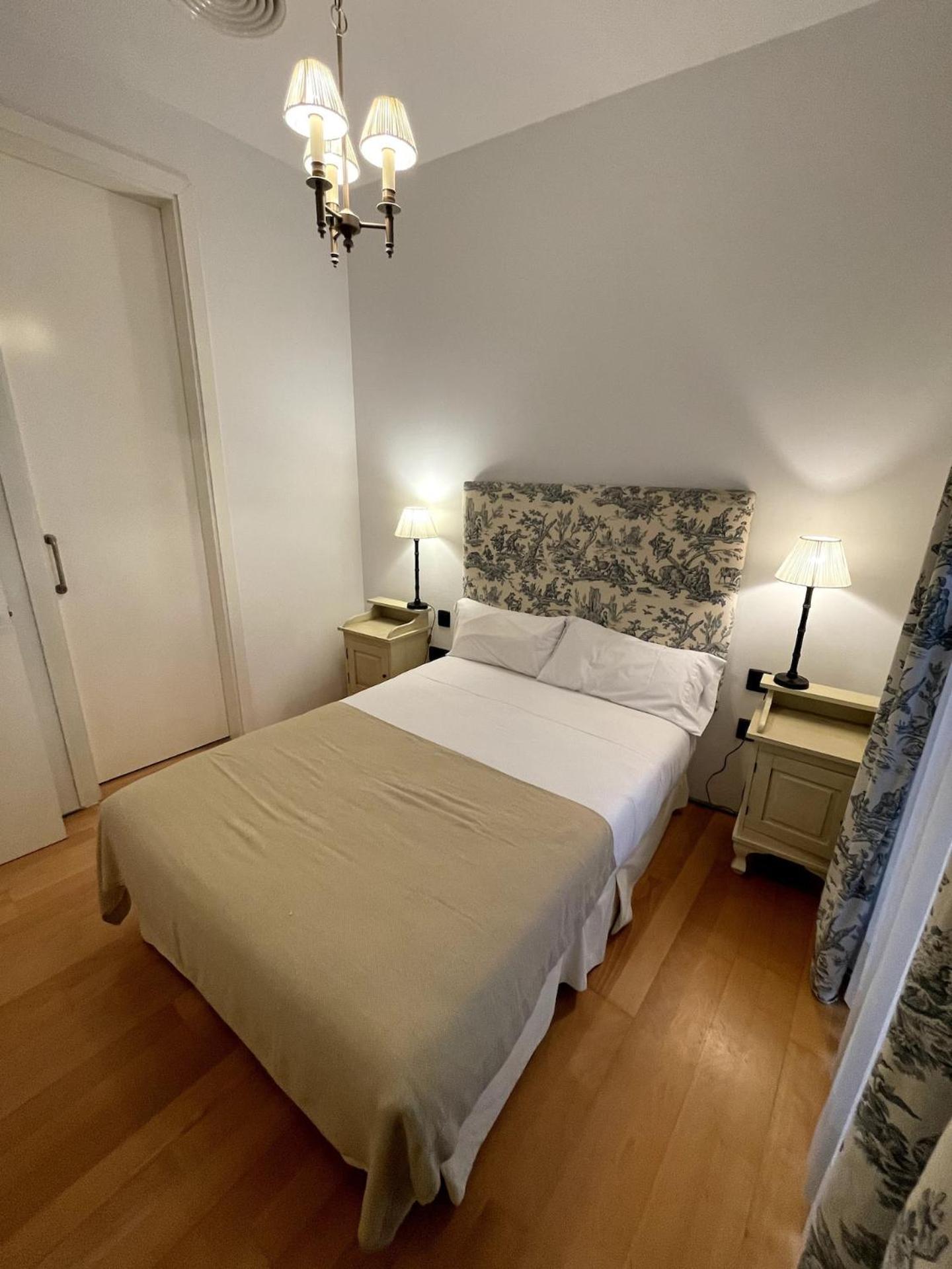 Komodo Sierpes: Bright & Classy Central Apartment 세비야 외부 사진